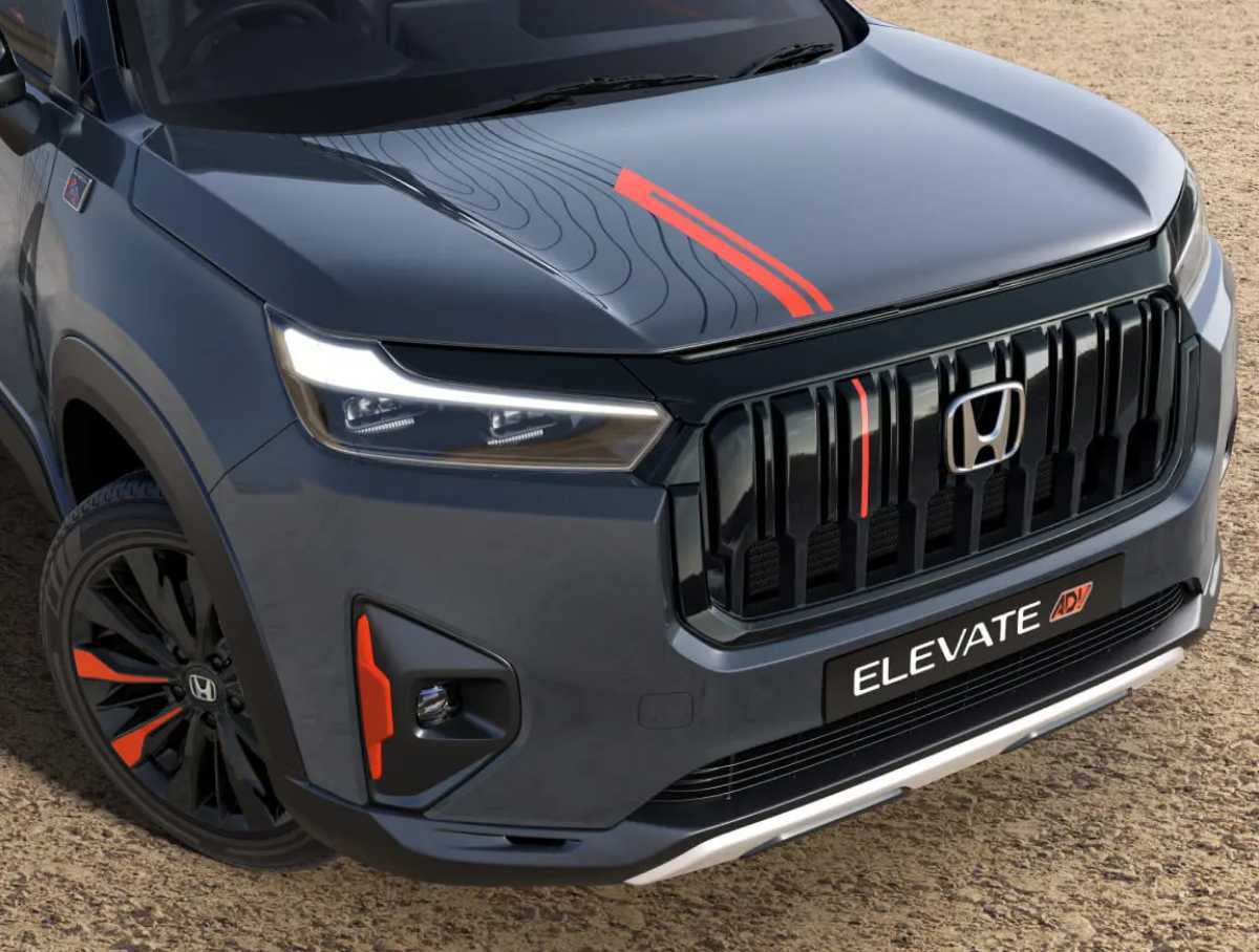 Honda20Elevate20ADV20Edition20front20three quarter20view20showing20redesigned20grille20with20orange20accents20and20black20alloy20wheels 3