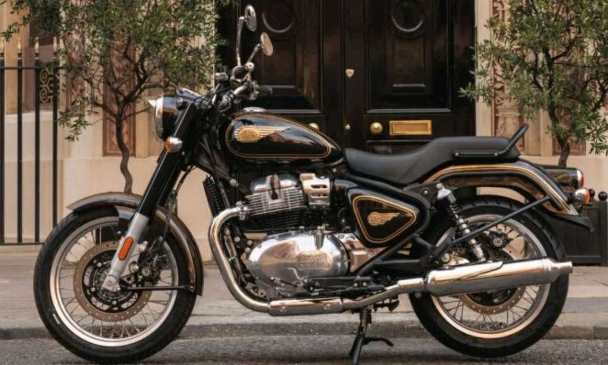 2025 Royal Enfield Bullet 650 parked showing chrome fuel tank with hand-painted pinstripes and vintage styling