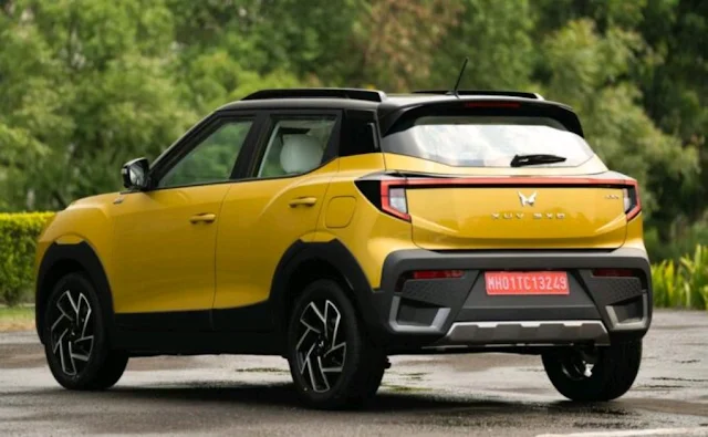 Mahindra XUV 3xo rear view Mahindra XUV 3xo rear view