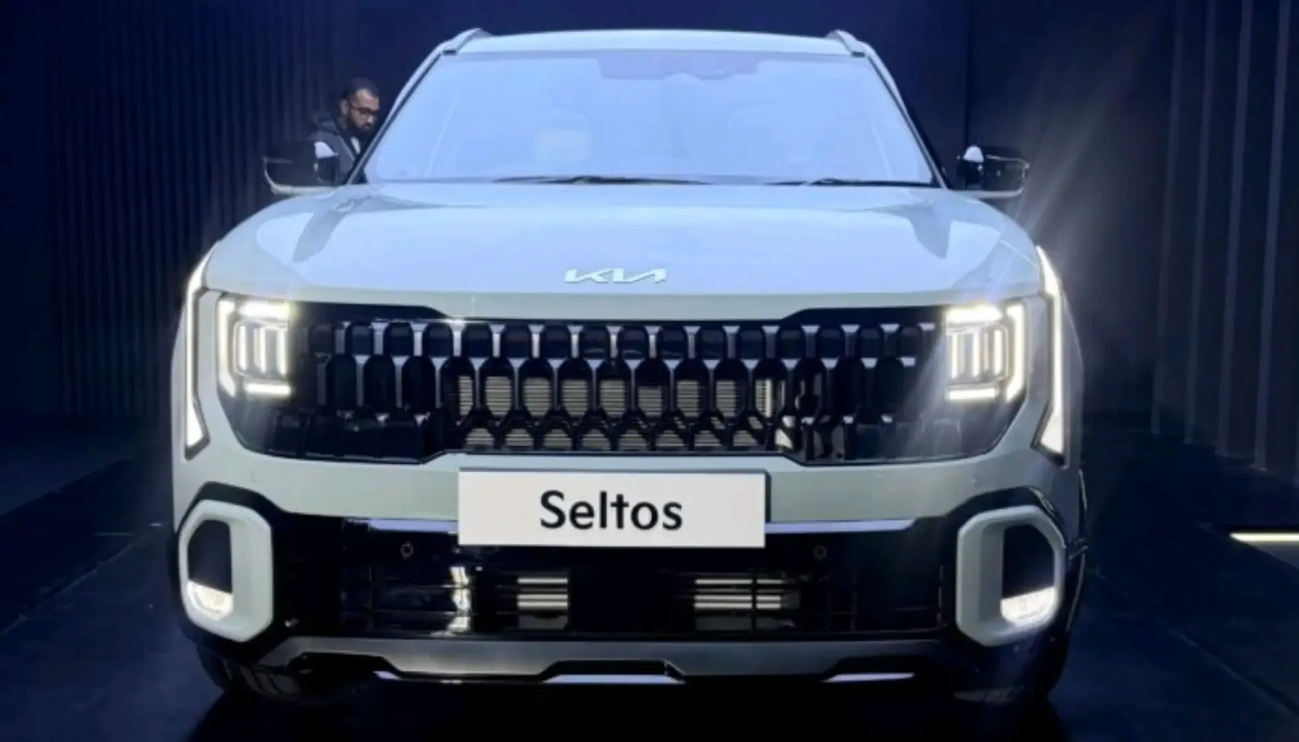 New Kia Seltos hybrid 3