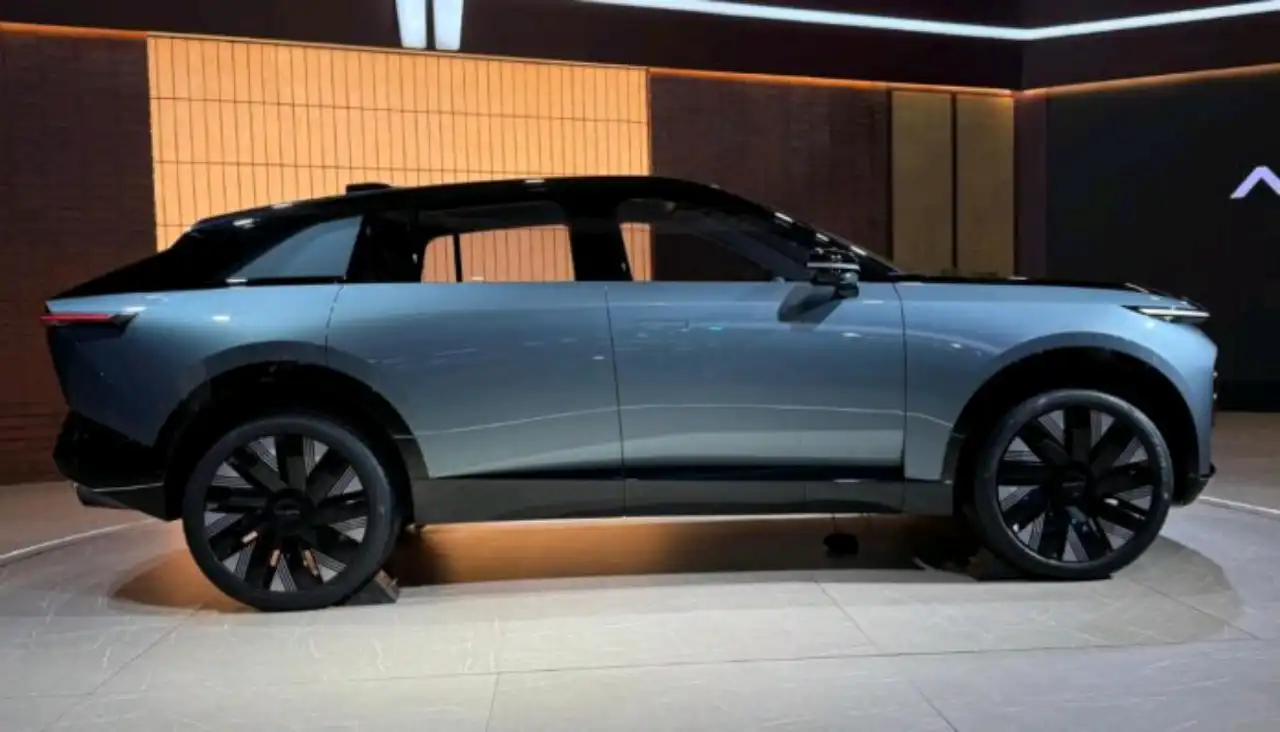Avinya electric SUV side profile and design details