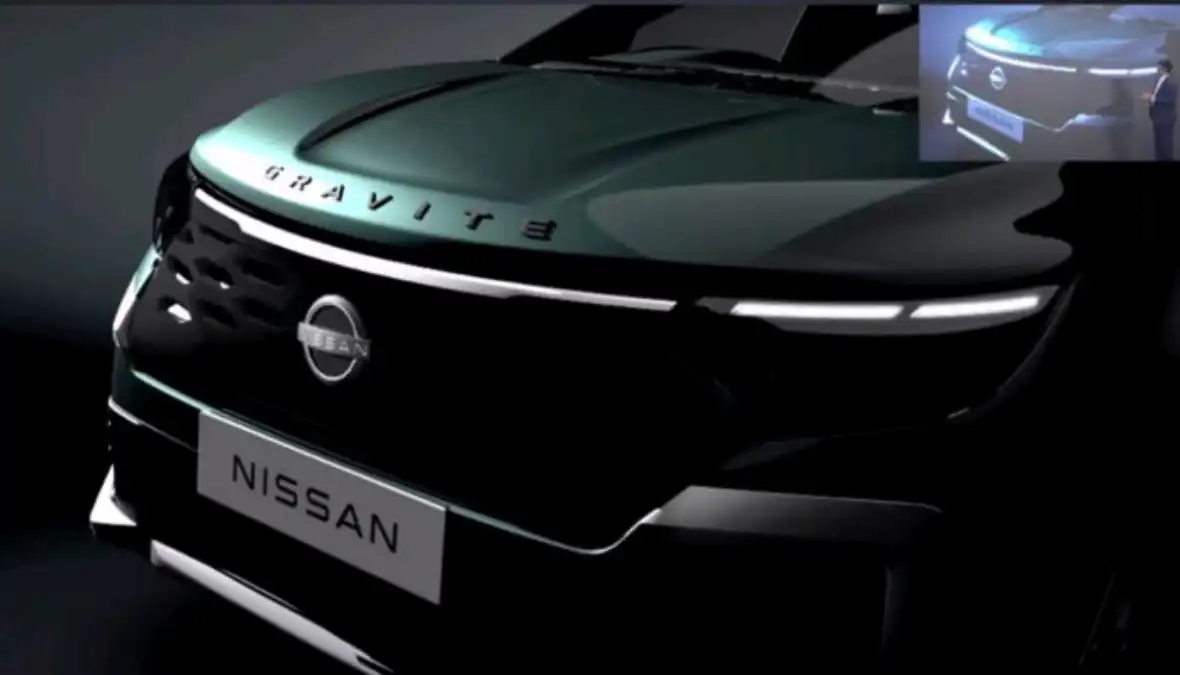 Nissan Gravite compact MPV front and side view