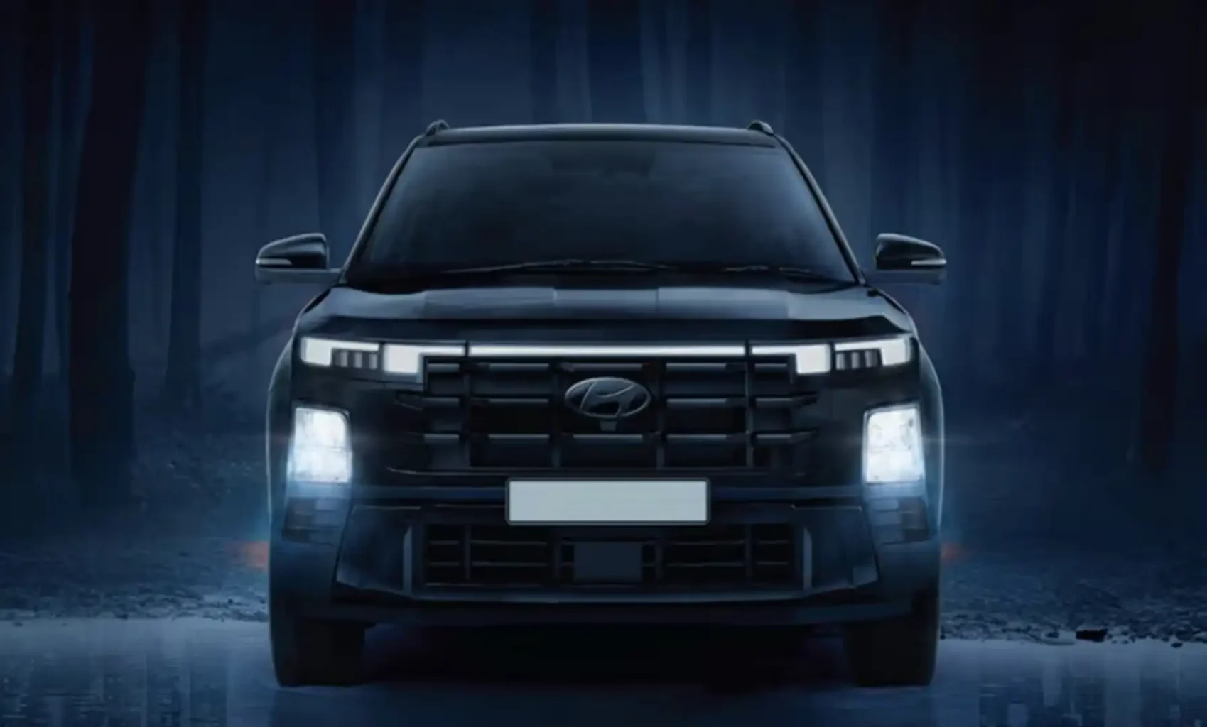 Creta parked in urban setting