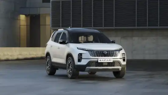 Tata Safari front fascia and grille closeup